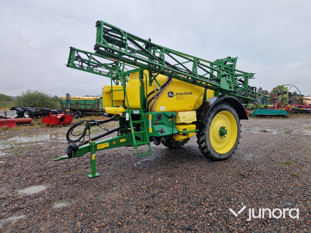 Växtskyddsspruta - John Deere M740i - Прикачна пръскачка: снимка 1 Växtskyddsspruta - John Deere M740i - Прикачна пръскачка: снимка 1