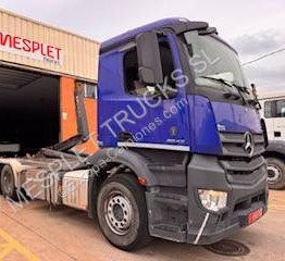 Mercedes Actros 2842 - Мултилифт с кука камион: снимка 2 Mercedes Actros 2842 - Мултилифт с кука камион: снимка 2