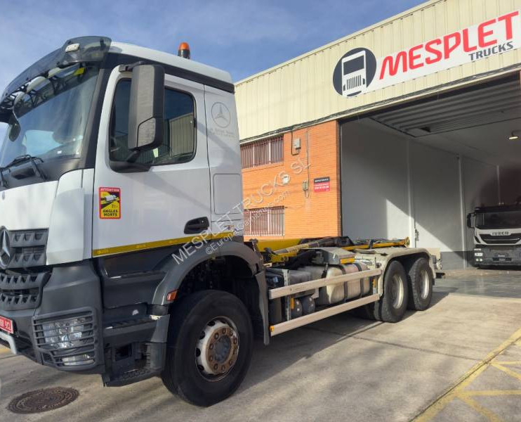 Mercedes Arocs 2645 K - Мултилифт с кука камион: снимка 1 Mercedes Arocs 2645 K - Мултилифт с кука камион: снимка 1