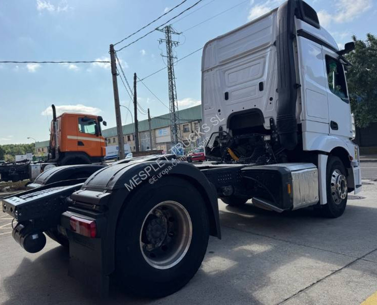 Mercedes Actros 1851 LS - Влекач: снимка 5 Mercedes Actros 1851 LS - Влекач: снимка 5