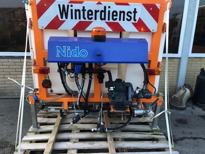 Nido CSP1000 VCL - Машина за разпръскване на сол/ Пясък: снимка 2 Nido CSP1000 VCL - Машина за разпръскване на сол/ Пясък: снимка 2