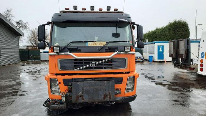 VOLVO M9 4x2R + Johnston Beam VX800 Road Cleaner - Мотометачна машина: снимка 5 VOLVO M9 4x2R + Johnston Beam VX800 Road Cleaner - Мотометачна машина: снимка 5