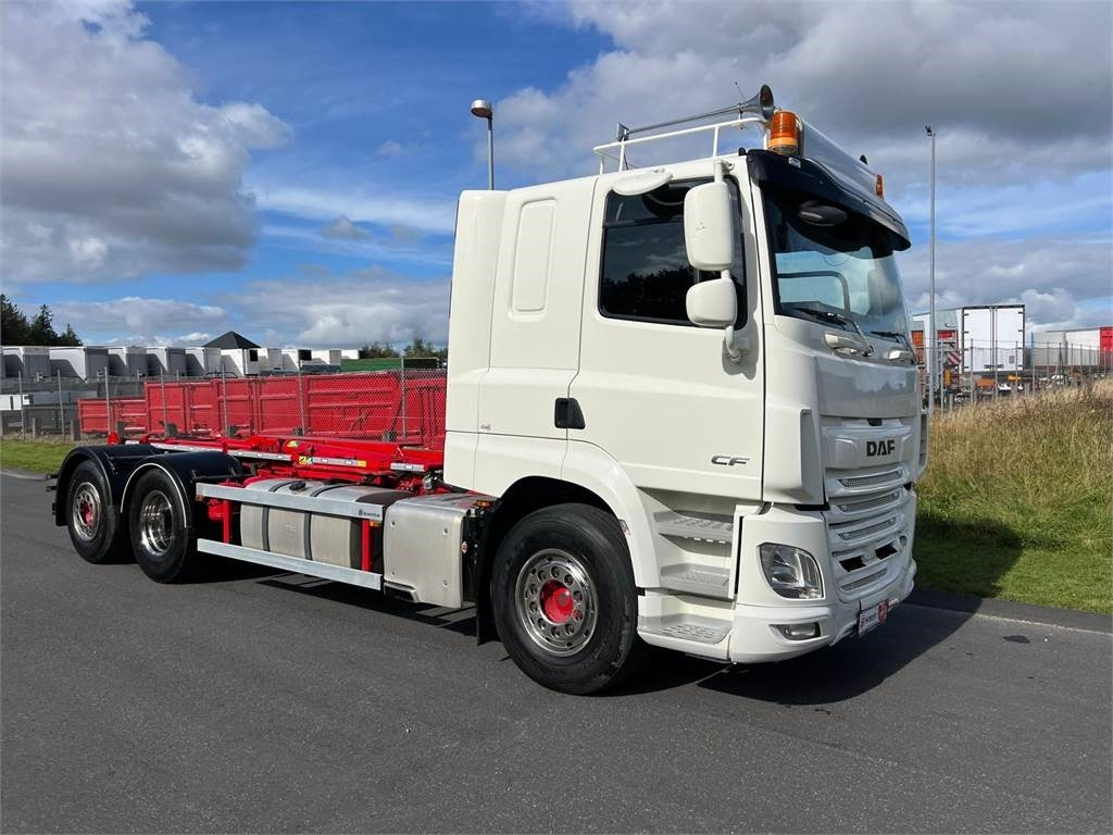 DAF CF 530 6x2*4 FAN - Мултилифт с кука камион: снимка 4 DAF CF 530 6x2*4 FAN - Мултилифт с кука камион: снимка 4