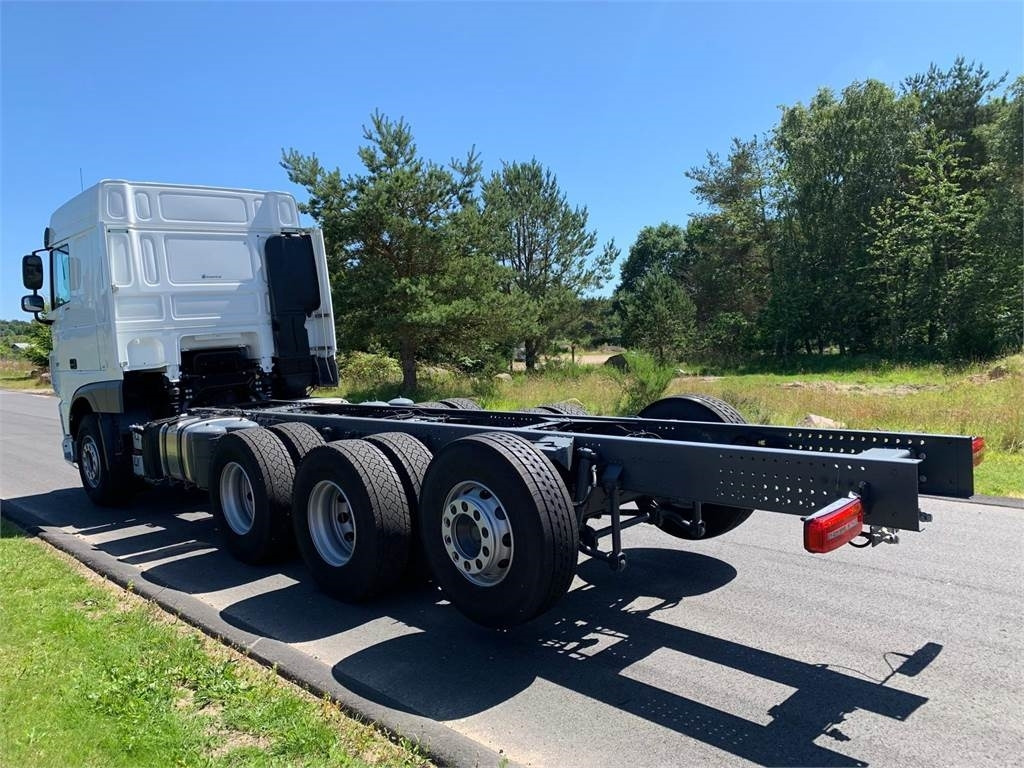 DAF XF 430 FAW 8x4*4 Tridem - Шаси кабина: снимка 4 DAF XF 430 FAW 8x4*4 Tridem - Шаси кабина: снимка 4