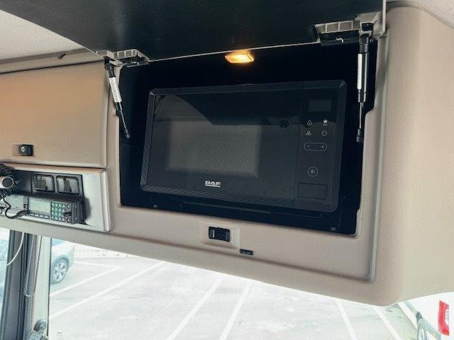 Камион за дърва DAF XF530 FAT 6x4: снимка 9