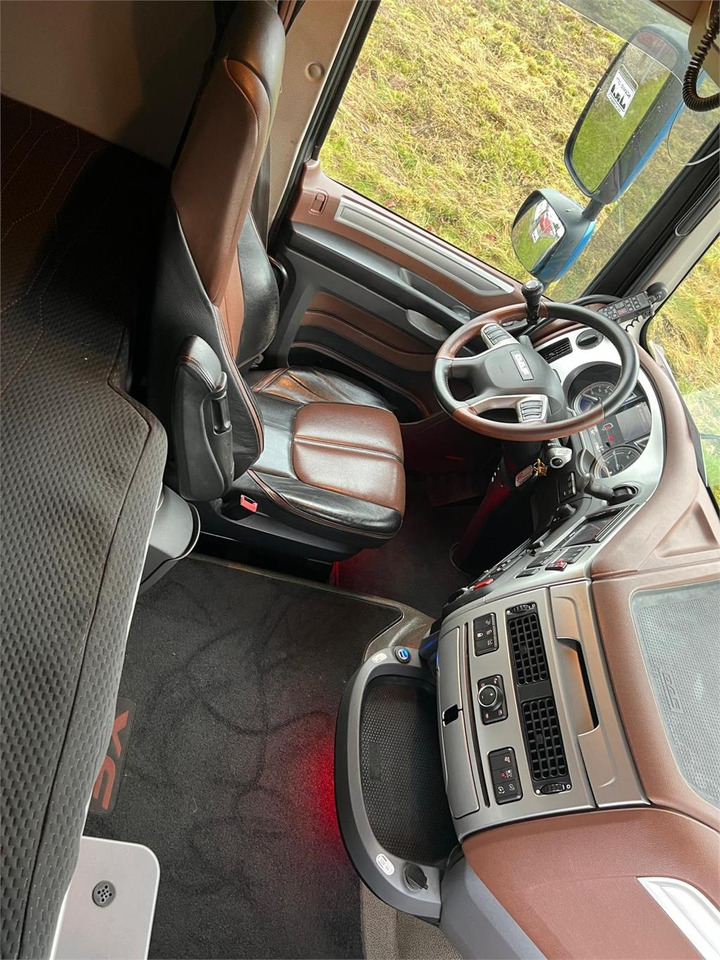 Камион за дърва DAF XF530 FAT 6x4: снимка 21