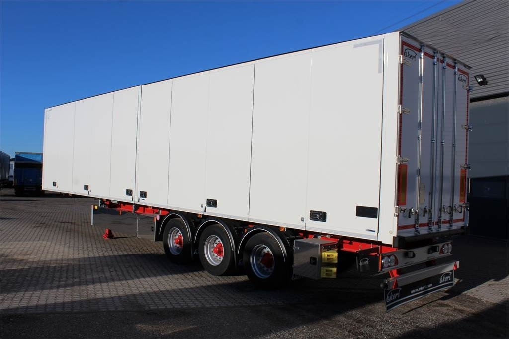 Ekeri 3-aks XL-godkendt - Затворена каросерия полуремарке: снимка 5 Ekeri 3-aks XL-godkendt - Затворена каросерия полуремарке: снимка 5