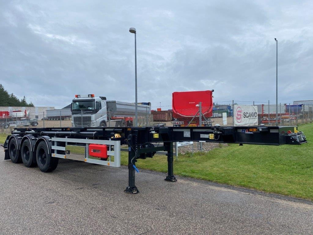 HRD 3-aks 20 + 30 ADR - Контейнеровоз/ Сменна каросерия полуремарке: снимка 3 HRD 3-aks 20 + 30 ADR - Контейнеровоз/ Сменна каросерия полуремарке: снимка 3