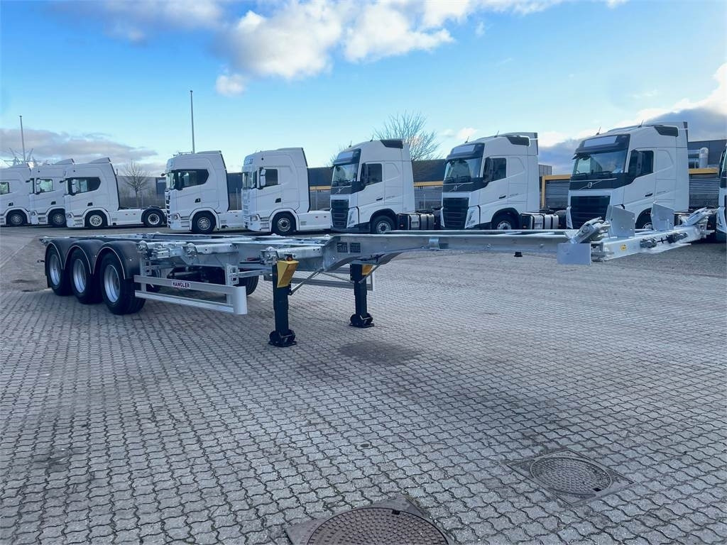 Hangler SDS 430 container chassis - multi låse - ADR - Контейнеровоз/ Сменна каросерия полуремарке: снимка 5 Hangler SDS 430 container chassis - multi låse - ADR - Контейнеровоз/ Сменна каросерия полуремарке: снимка 5