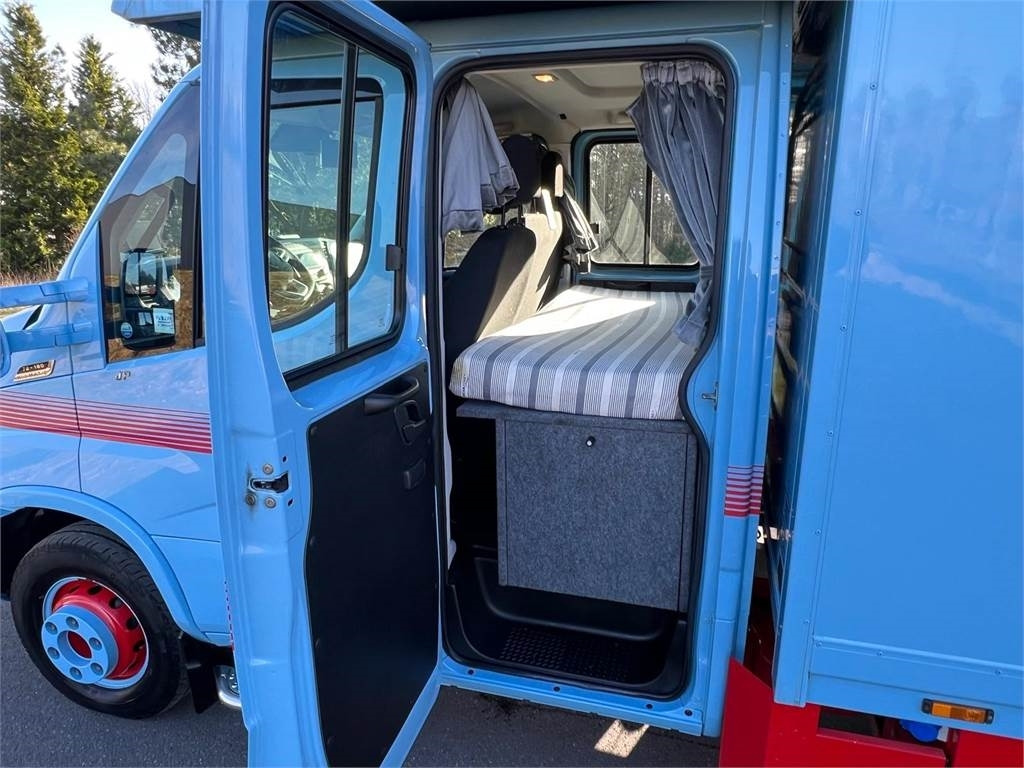 Iveco Daily 70C18 - dobbelt cab - Камион фургон: снимка 4 Iveco Daily 70C18 - dobbelt cab - Камион фургон: снимка 4