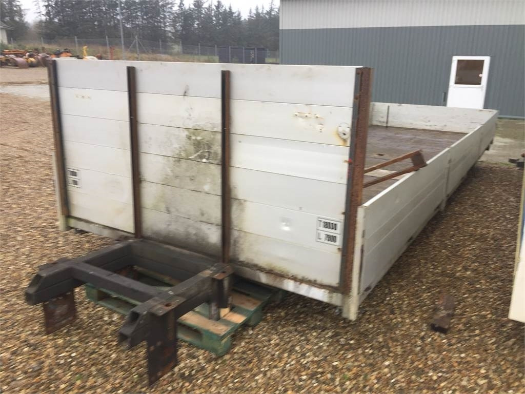 Kjeldsen Karosseri Fabrik 8,0 mtr fastlad med plad - Бордова каросерия: снимка 4 Kjeldsen Karosseri Fabrik 8,0 mtr fastlad med plad - Бордова каросерия: снимка 4