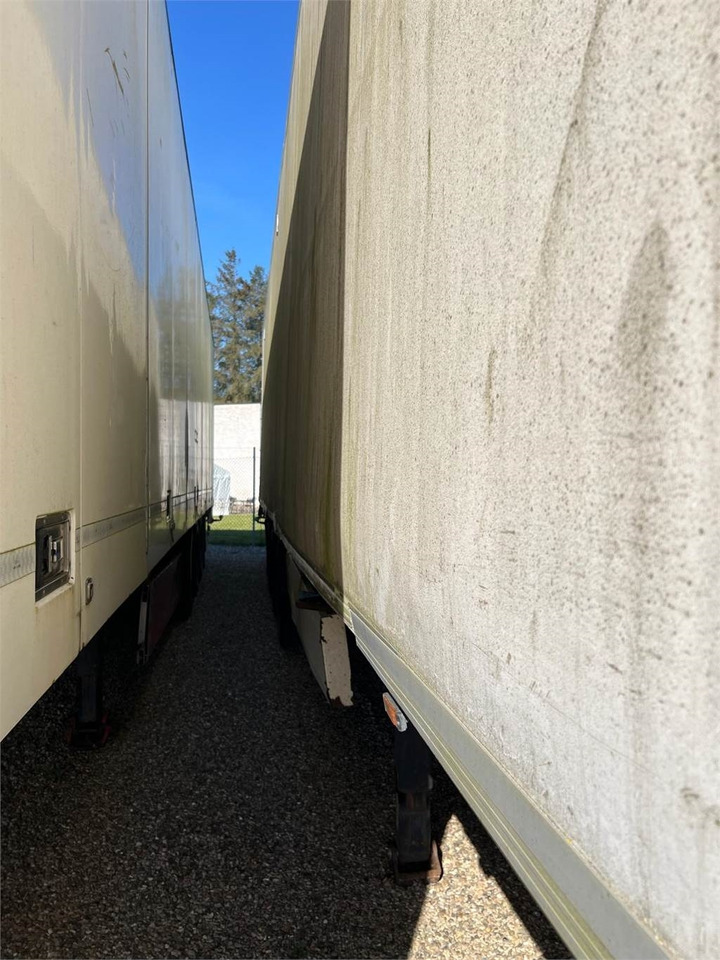 Krone 13,6 mtr boks - Затворена каросерия полуремарке: снимка 2 Krone 13,6 mtr boks - Затворена каросерия полуремарке: снимка 2