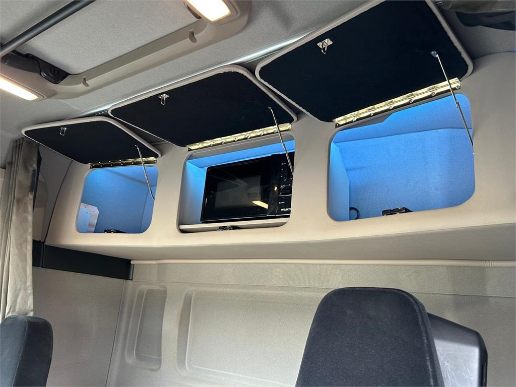 Камион фургон MAN TGL 8-220 4x2 BL incl. 2 stk veksellad: снимка 15 Камион фургон MAN TGL 8-220 4x2 BL incl. 2 stk veksellad: снимка 15