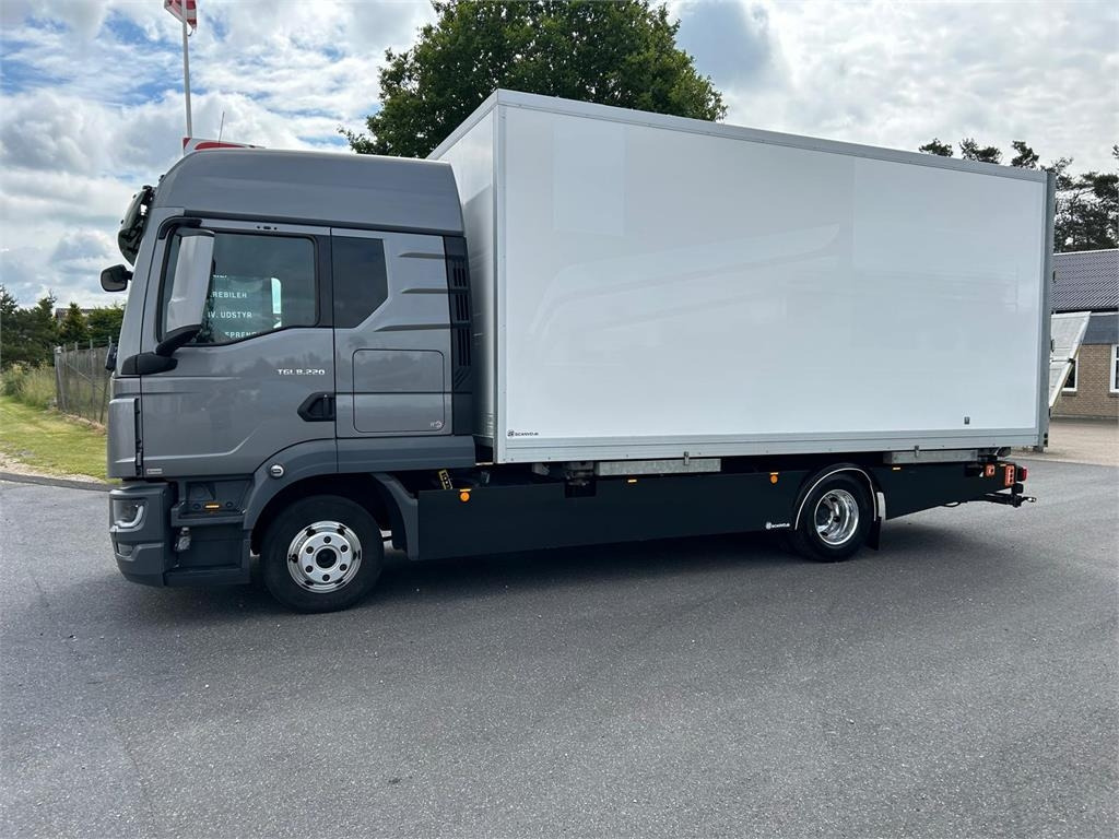 Камион фургон MAN TGL 8-220 4x2 BL incl. 2 stk veksellad: снимка 7 Камион фургон MAN TGL 8-220 4x2 BL incl. 2 stk veksellad: снимка 7