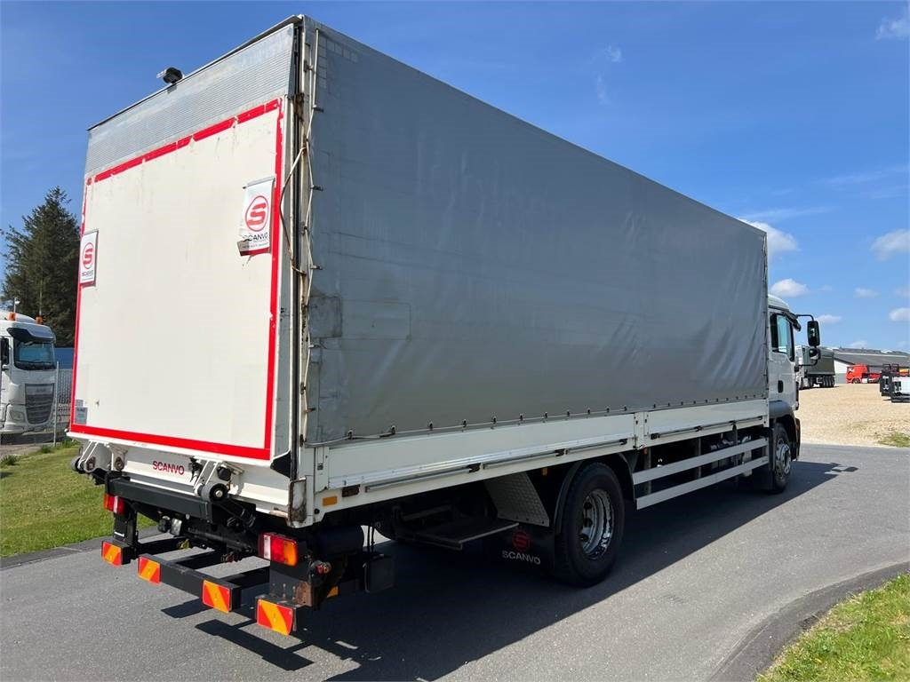 MAN TGM 18-340 BL - Камион с брезент: снимка 2 MAN TGM 18-340 BL - Камион с брезент: снимка 2