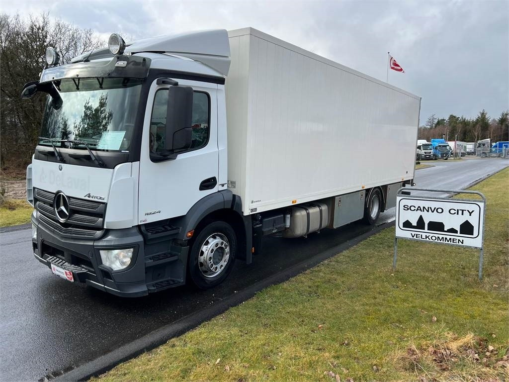 Mercedes-Benz Antos 1824 LnR - Камион фургон: снимка 1 Mercedes-Benz Antos 1824 LnR - Камион фургон: снимка 1