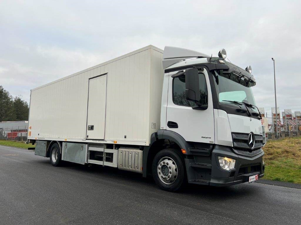 Mercedes-Benz Antos 1824 LnR - Камион фургон: снимка 2 Mercedes-Benz Antos 1824 LnR - Камион фургон: снимка 2