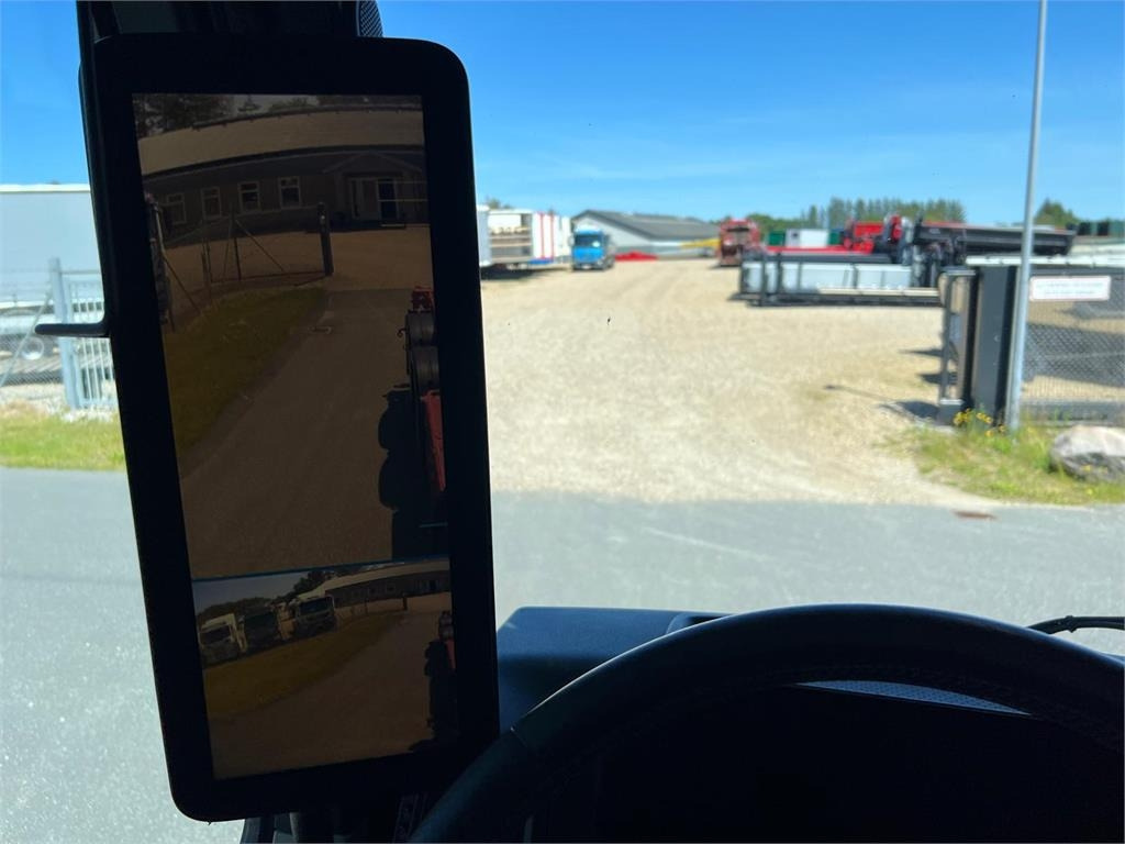 Mercedes-Benz Antos 2545 - HMF 1520K-RCkran - Мултилифт за контейнери камион: снимка 5 Mercedes-Benz Antos 2545 - HMF 1520K-RCkran - Мултилифт за контейнери камион: снимка 5