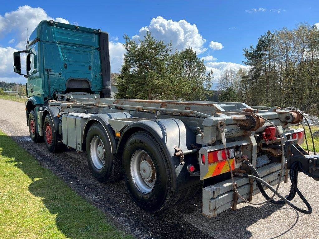 Mercedes-Benz Arocs 3251 K - Мултилифт за контейнери камион: снимка 4 Mercedes-Benz Arocs 3251 K - Мултилифт за контейнери камион: снимка 4