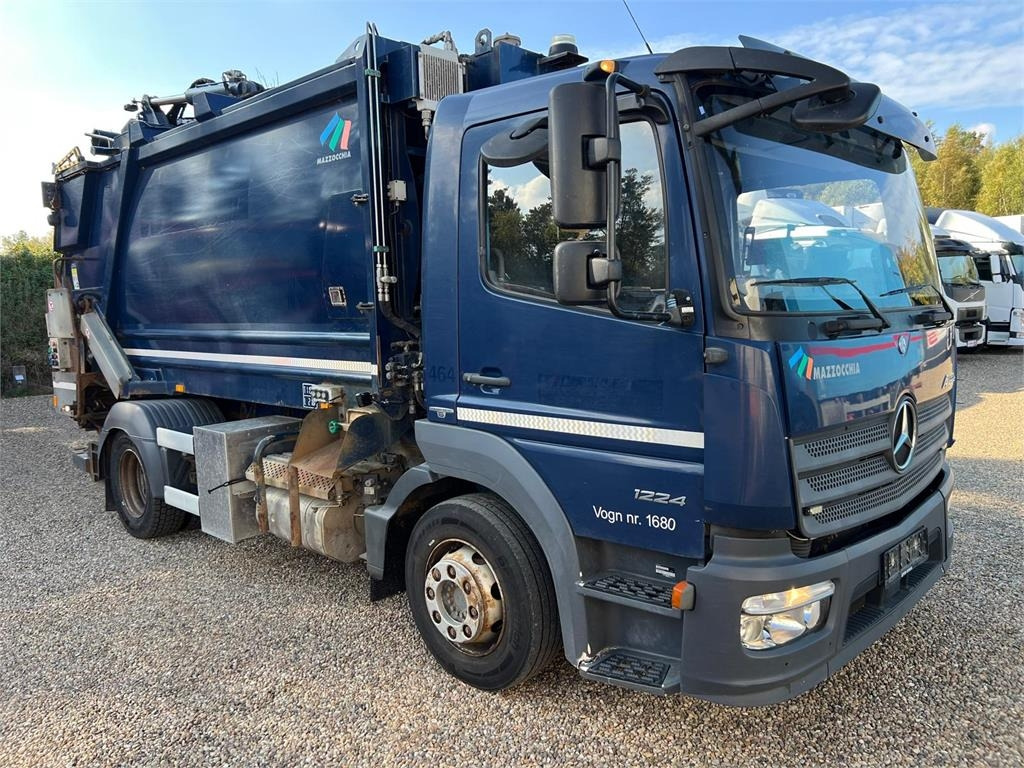 Mercedes-Benz Atego 1224 - Боклукчийска кола: снимка 2 Mercedes-Benz Atego 1224 - Боклукчийска кола: снимка 2