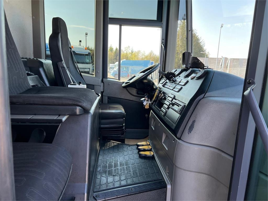 Mercedes-Benz Econic 2630L ENA 4 kammer NTM - Боклукчийска кола: снимка 3 Mercedes-Benz Econic 2630L ENA 4 kammer NTM - Боклукчийска кола: снимка 3
