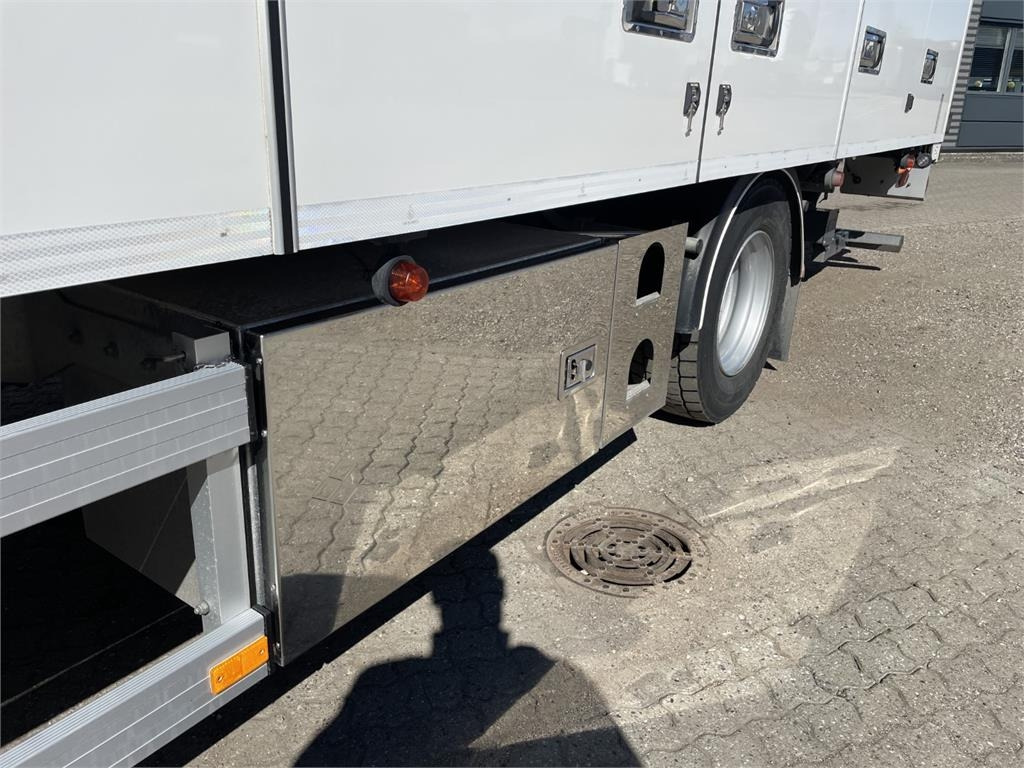Камион фургон Renault D280 Premium: снимка 8