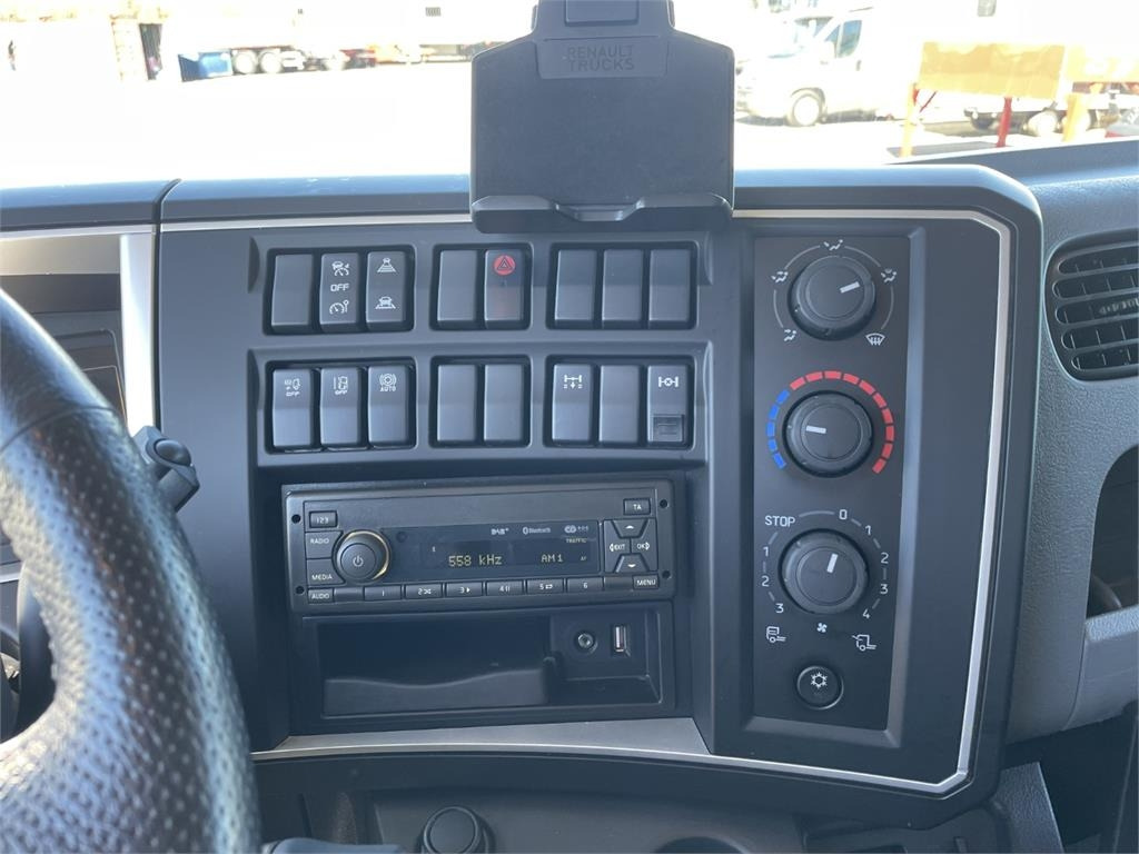 Камион фургон Renault D280 Premium: снимка 17