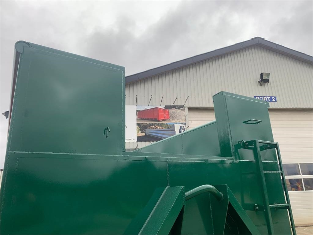Scancon S6032 kran udskæring - 32m3 - Бордова каросерия: снимка 2 Scancon S6032 kran udskæring - 32m3 - Бордова каросерия: снимка 2