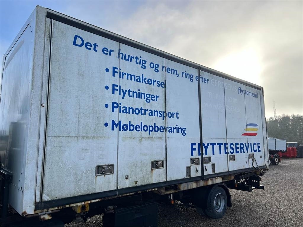 Schmitz 7450 - foldedørskasse - Затворена каросерия полуремарке: снимка 1 Schmitz 7450 - foldedørskasse - Затворена каросерия полуремарке: снимка 1