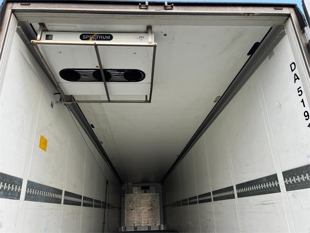 Рефрижератор полуремарке Schmitz SCB*S3B Dobbelt compartment: снимка 6
