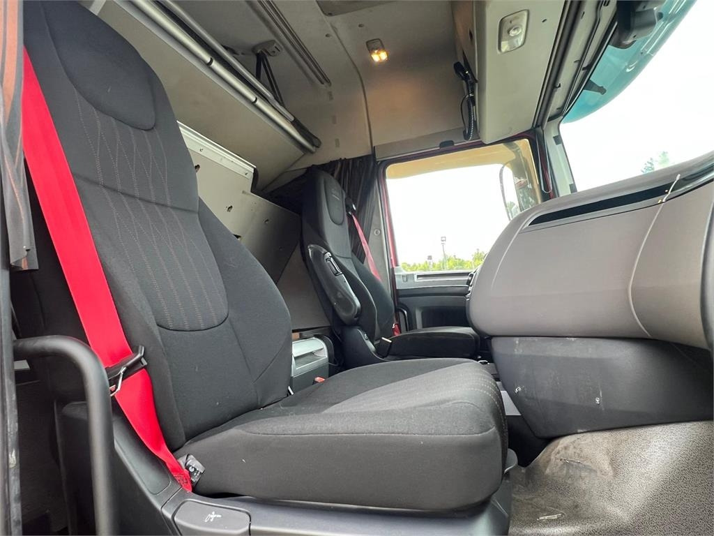 Влекач DAF XF 480 TF - hydraulik kit: снимка 8 Влекач DAF XF 480 TF - hydraulik kit: снимка 8