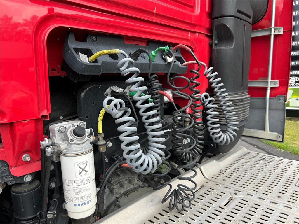 Влекач DAF XF 480 TF - hydraulik kit: снимка 15 Влекач DAF XF 480 TF - hydraulik kit: снимка 15