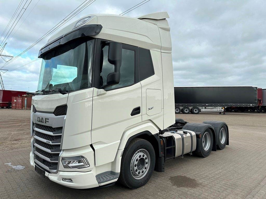DAF XF 530 6x2 - Влекач: снимка 1 DAF XF 530 6x2 - Влекач: снимка 1