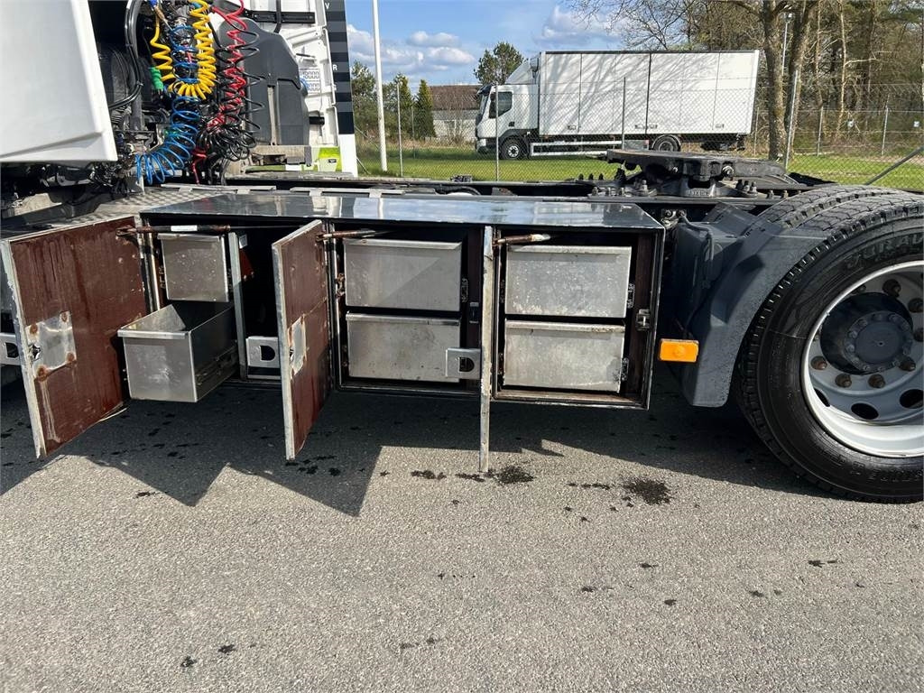 Volvo FH460 4x2 x-low mega - Влекач: снимка 4 Volvo FH460 4x2 x-low mega - Влекач: снимка 4