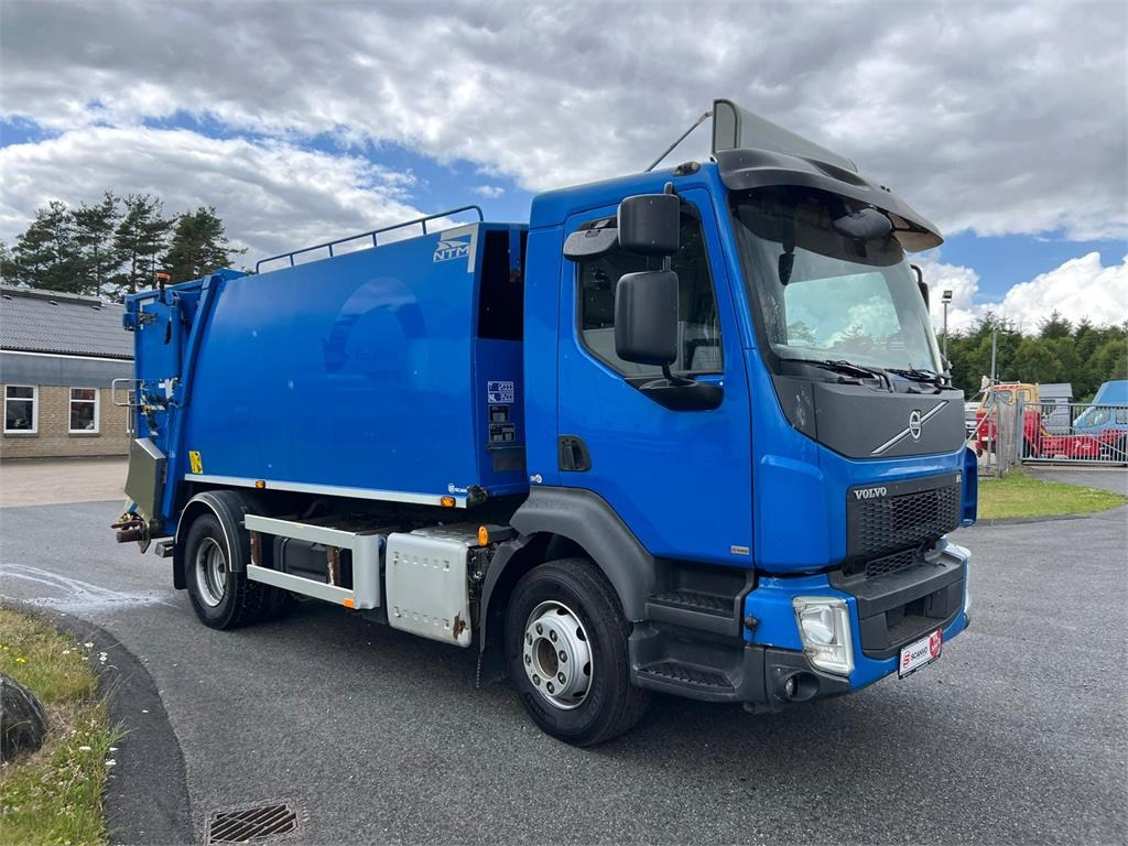 Volvo FL 240 (12 ton) NTM 9,7m3 - Боклукчийска кола: снимка 2 Volvo FL 240 (12 ton) NTM 9,7m3 - Боклукчийска кола: снимка 2