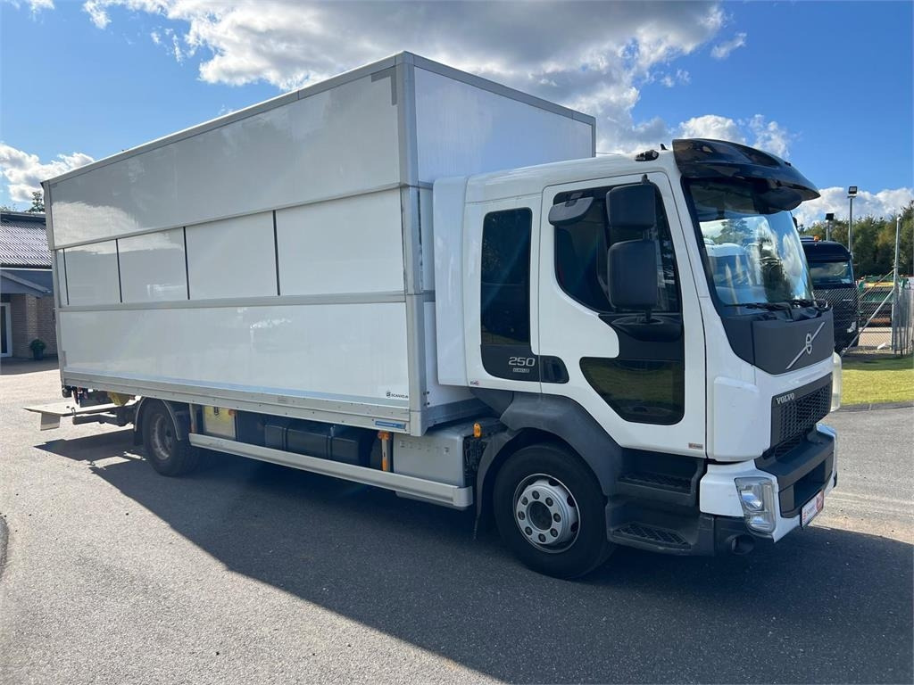 Volvo FL 250 16 ton - Камион фургон: снимка 4 Volvo FL 250 16 ton - Камион фургон: снимка 4