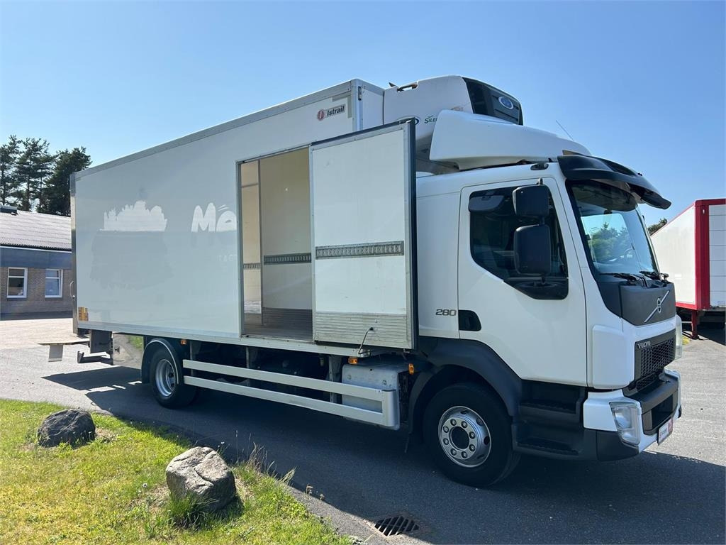 Volvo FL 280 (12 ton) Dobbelt compartment - Рефрижератор камион: снимка 2 Volvo FL 280 (12 ton) Dobbelt compartment - Рефрижератор камион: снимка 2