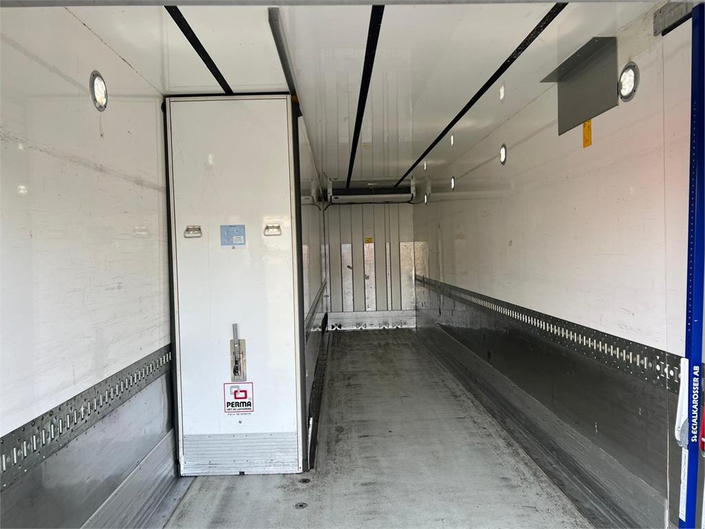 Рефрижератор камион Volvo FM420 + 2 akslet kærre 2-Temps: снимка 11