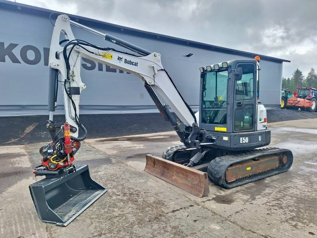 Bobcat E50 RASVARI YMS. - Мини багер: снимка 2 Bobcat E50 RASVARI YMS. - Мини багер: снимка 2