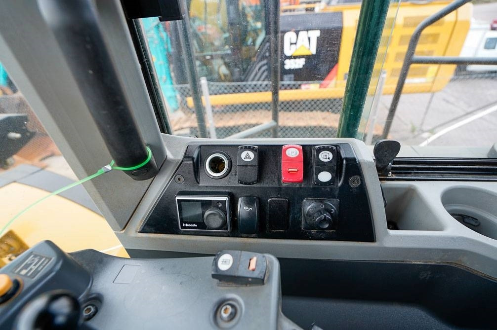 Колесен товарач CAT 982M UUDET RENKAAT: снимка 24