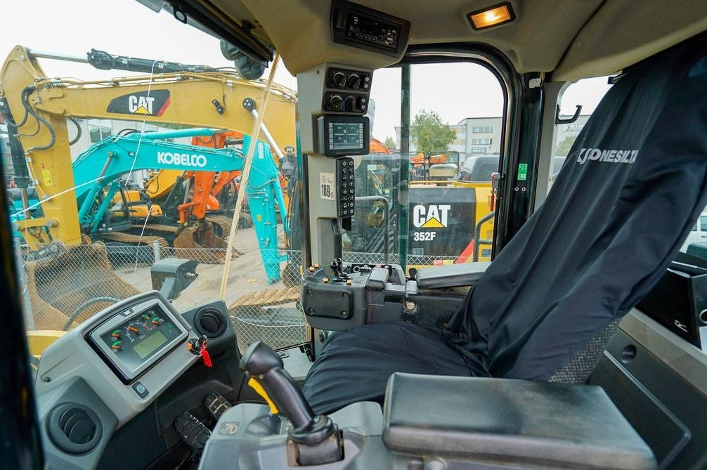 Колесен товарач CAT 982M UUDET RENKAAT: снимка 18