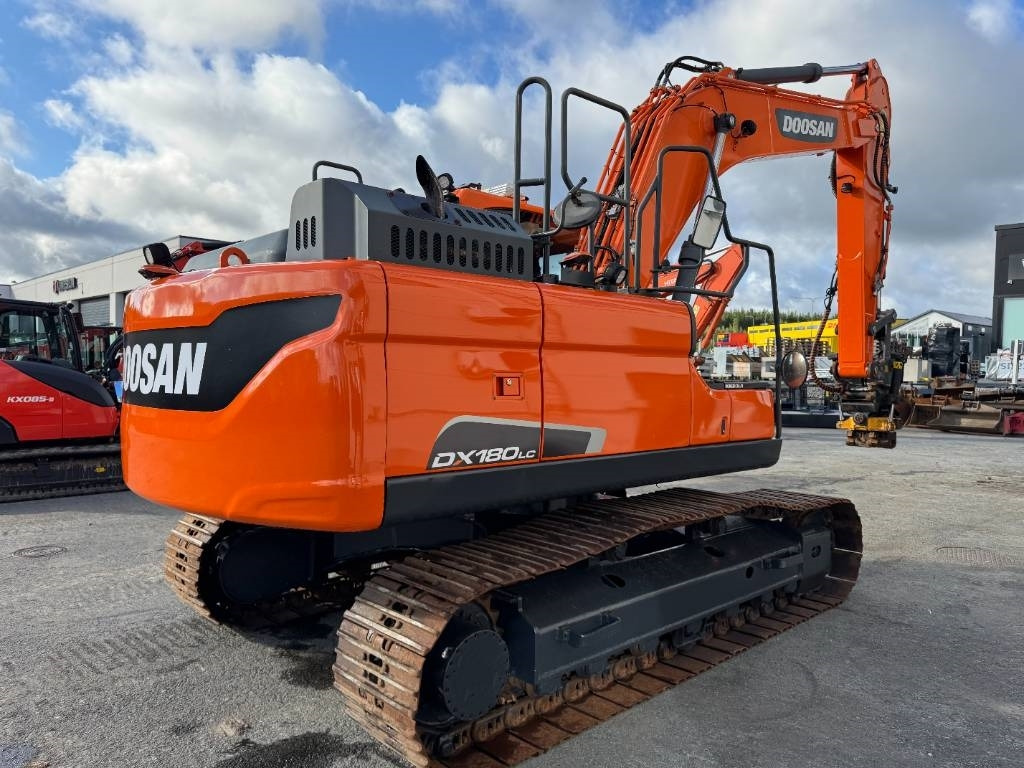 Doosan DX 180 LC-5 - Верижен багер: снимка 5 Doosan DX 180 LC-5 - Верижен багер: снимка 5