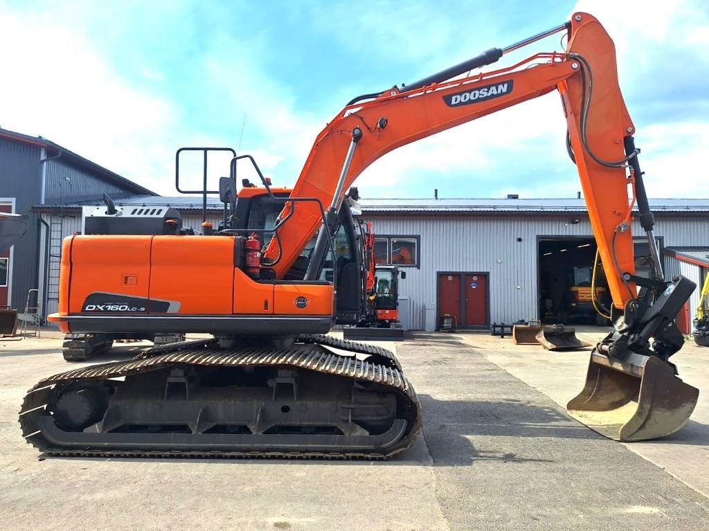 Doosan DX160LCH-5 METSÄMALLI KALLISTAJALLA - Верижен багер: снимка 5 Doosan DX160LCH-5 METSÄMALLI KALLISTAJALLA - Верижен багер: снимка 5