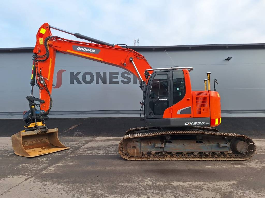 Doosan DX235LCR ENGCON, 3D-LAITTEET - Верижен багер: снимка 1 Doosan DX235LCR ENGCON, 3D-LAITTEET - Верижен багер: снимка 1