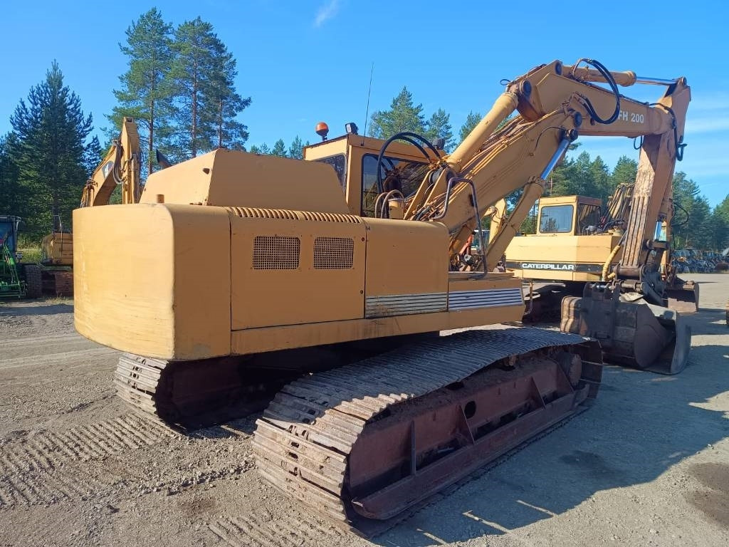 Fiat-Hitachi FH200T 2-KAUHAA - Верижен багер: снимка 4 Fiat-Hitachi FH200T 2-KAUHAA - Верижен багер: снимка 4