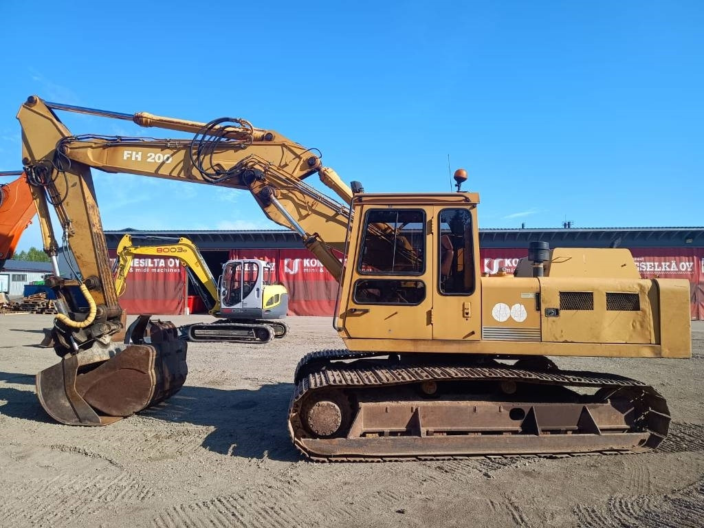 Fiat-Hitachi FH200T 2-KAUHAA - Верижен багер: снимка 1 Fiat-Hitachi FH200T 2-KAUHAA - Верижен багер: снимка 1