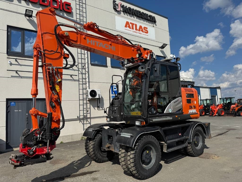 Hitachi MYYTY! SOLD! ZX145W-6 PYÖRITTÄJÄLLÄ - Колесен багер: снимка 2 Hitachi MYYTY! SOLD! ZX145W-6 PYÖRITTÄJÄLLÄ - Колесен багер: снимка 2