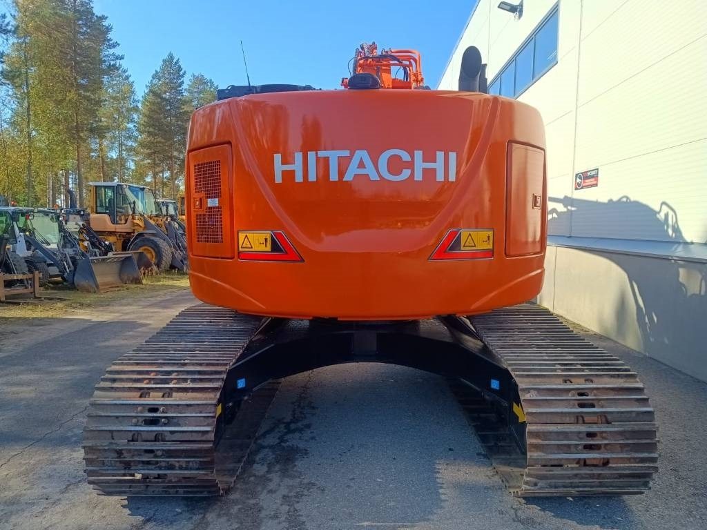 Hitachi MYYTY! SOLD! ZX225USLC-7 -STAGE V- - Верижен багер: снимка 4 Hitachi MYYTY! SOLD! ZX225USLC-7 -STAGE V- - Верижен багер: снимка 4