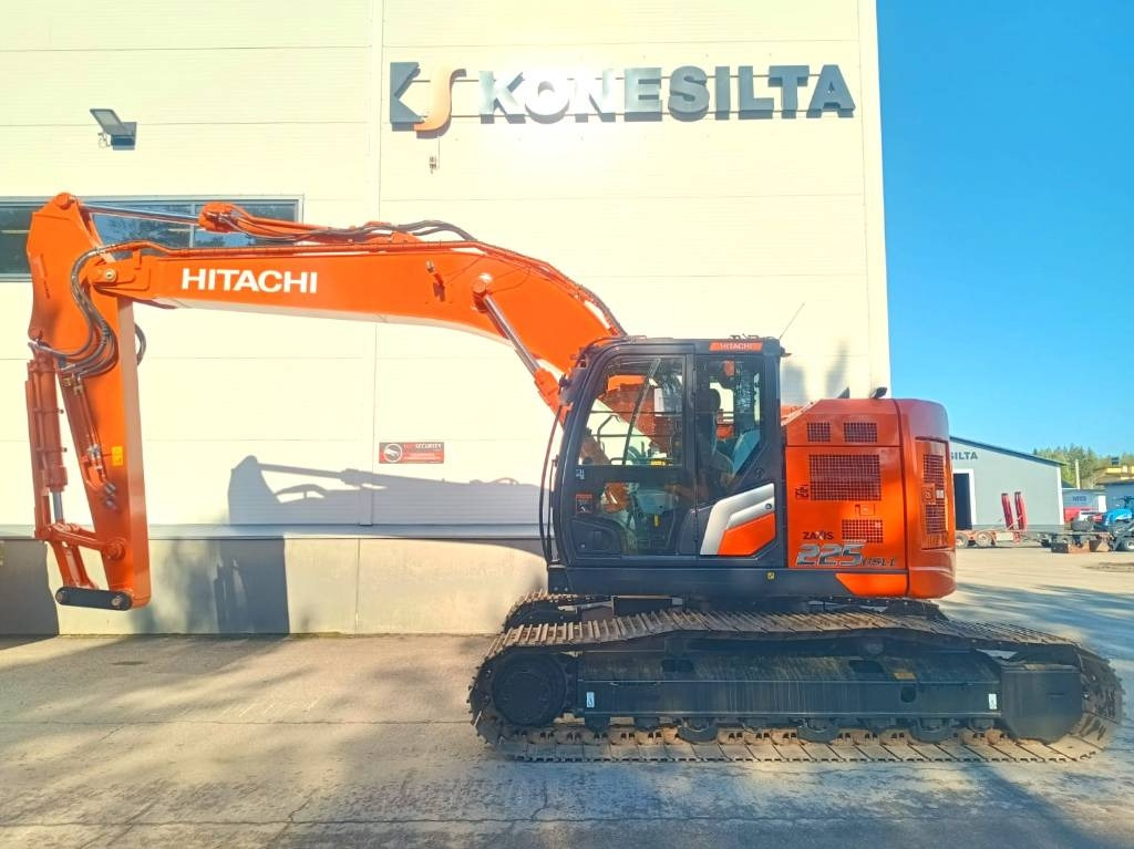 Hitachi MYYTY! SOLD! ZX225USLC-7 -STAGE V- - Верижен багер: снимка 1 Hitachi MYYTY! SOLD! ZX225USLC-7 -STAGE V- - Верижен багер: снимка 1