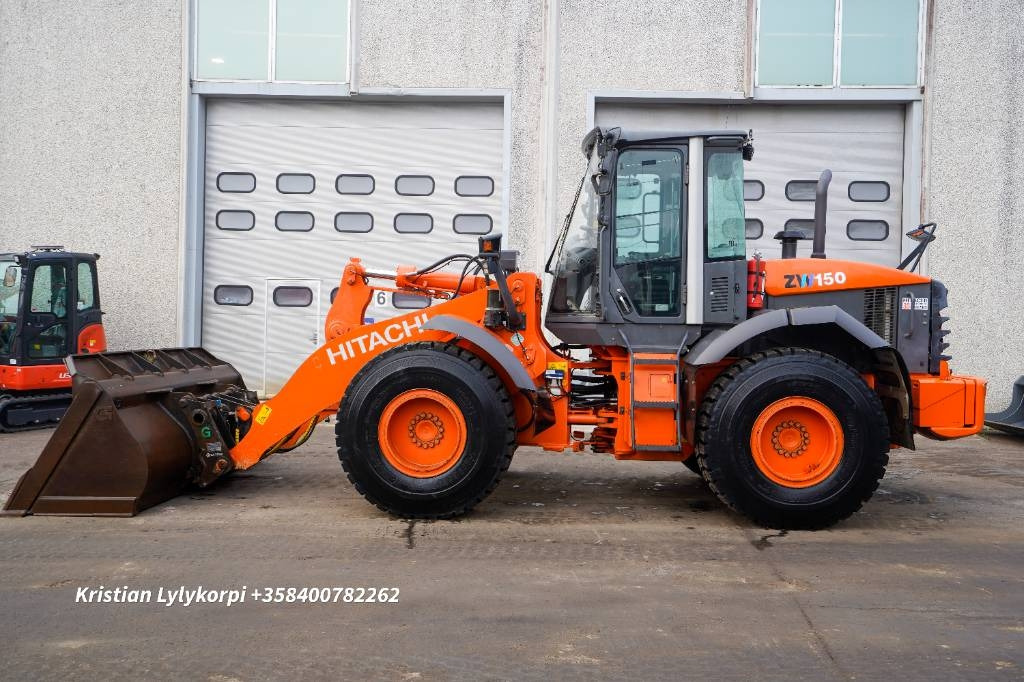 Hitachi ZW150 LONGBOOM - Колесен товарач: снимка 1 Hitachi ZW150 LONGBOOM - Колесен товарач: снимка 1